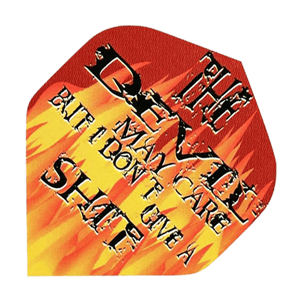 Pentathlon Flights The Devil May Care Das Bild zeigt ein Dart-Flight mit Flammenmotiv und auffälligem Schriftzug. Auf dem Flight steht: "THE DEVIL MAY CARE BUT I DON'T GIVE A SHITE".