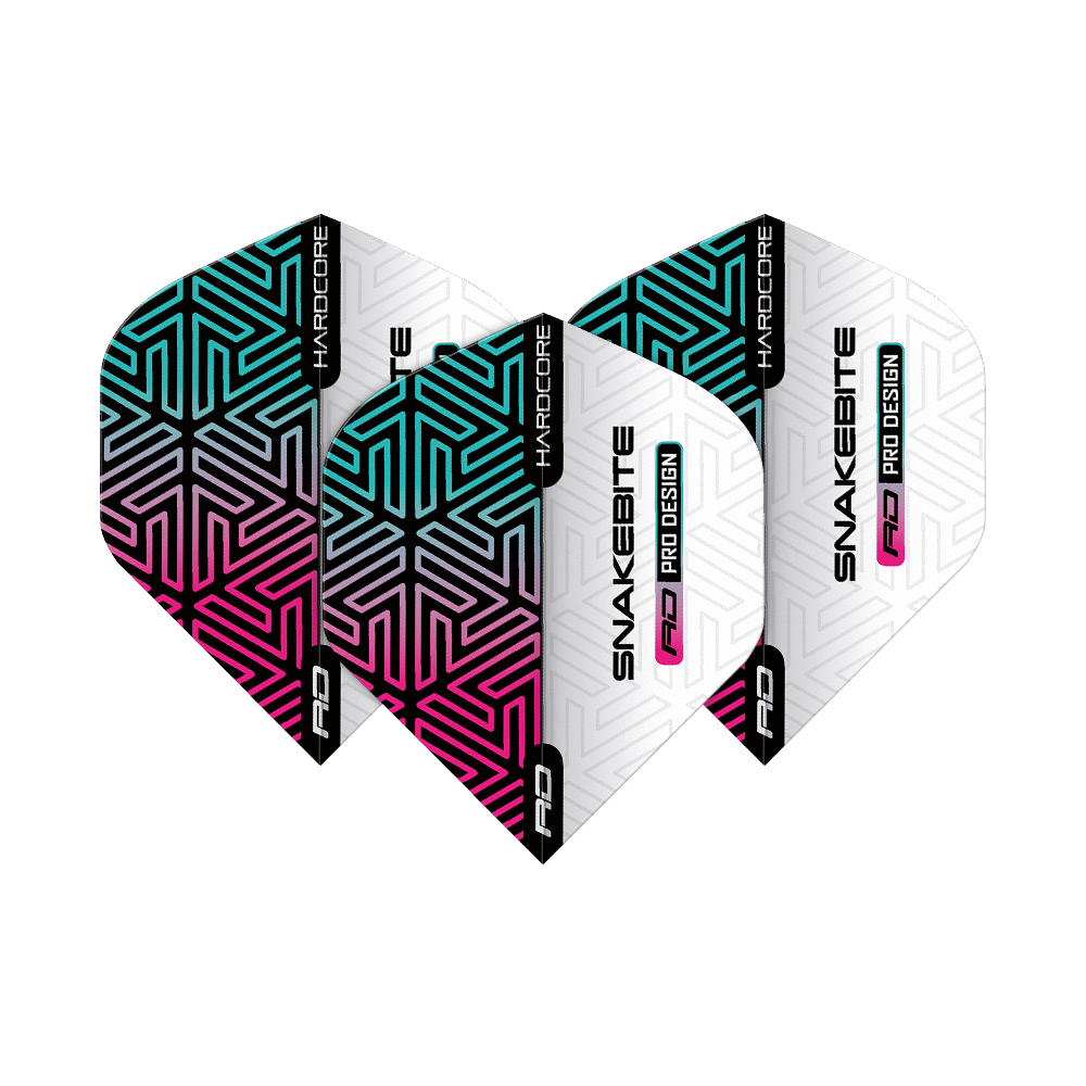 Auf dem Bild sind die Red Dragon Hardcore Peter Wright Snakebite White Rainbow Standard Flights zu sehen. Sie haben ein auffälliges Design in Weiß mit bunten, geometrischen Mustern in Pink, Blau und Schwarz.