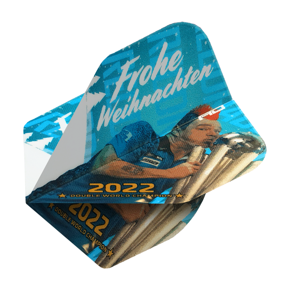 WF-6_Red_Dragon_Merry_Christmas_Flights_Snakebite_2022_2 Das Bild zeigt ein Dart-Flight mit dem Aufdruck "Frohe Weihnachten" und einem Bild eines Dartspielers. Außerdem steht "2022 Double World Champion" darauf.