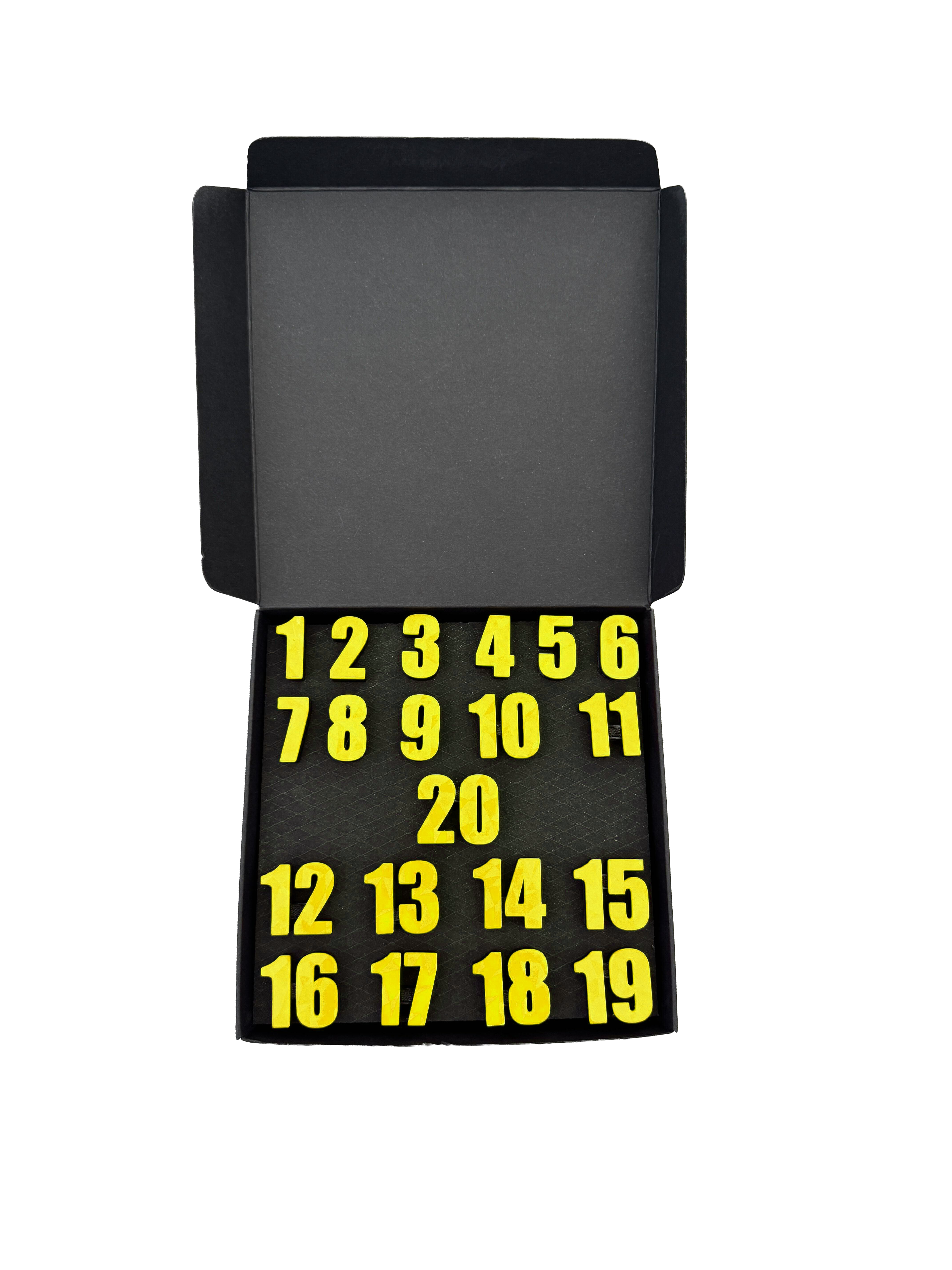 McDart Dartboard Number Rings / Number Ring Classic Es ist eine Classic-Box in Gelb dargestellt. Die Box besitzt ein klassisches Aussehen.