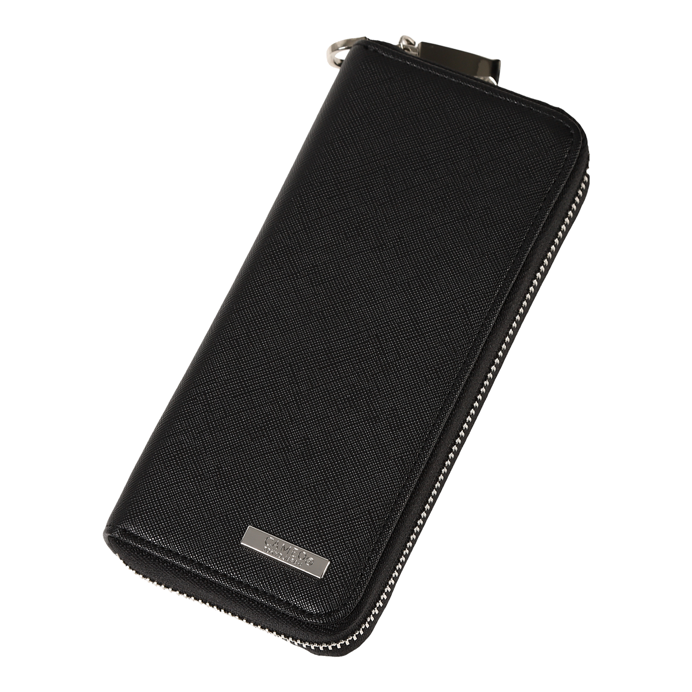 Die Abbildung zeigt ein elegantes, schwarzes Etui mit Reißverschluss. Auf der Vorderseite befindet sich eine kleine silberne Plakette mit der Aufschrift "CAMEO".