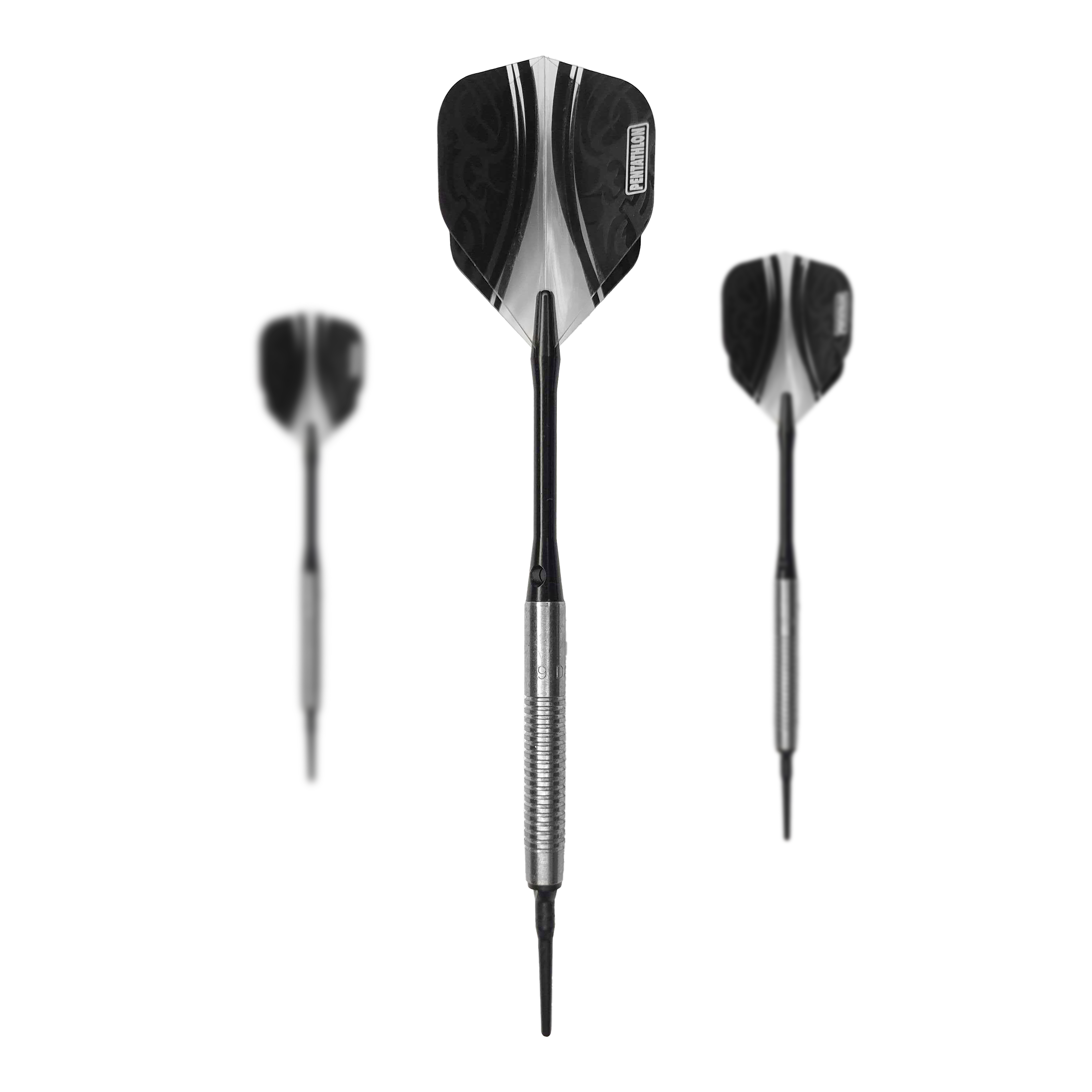 McDart 85 Tungsten V21 soft darts - 18.5g Das Bild zeigt drei Softdarts des Produkts "McDart 85er Tungsten V21 Softdarts - 18,5g". Die Darts haben silberne Barrels und schwarze Flights.