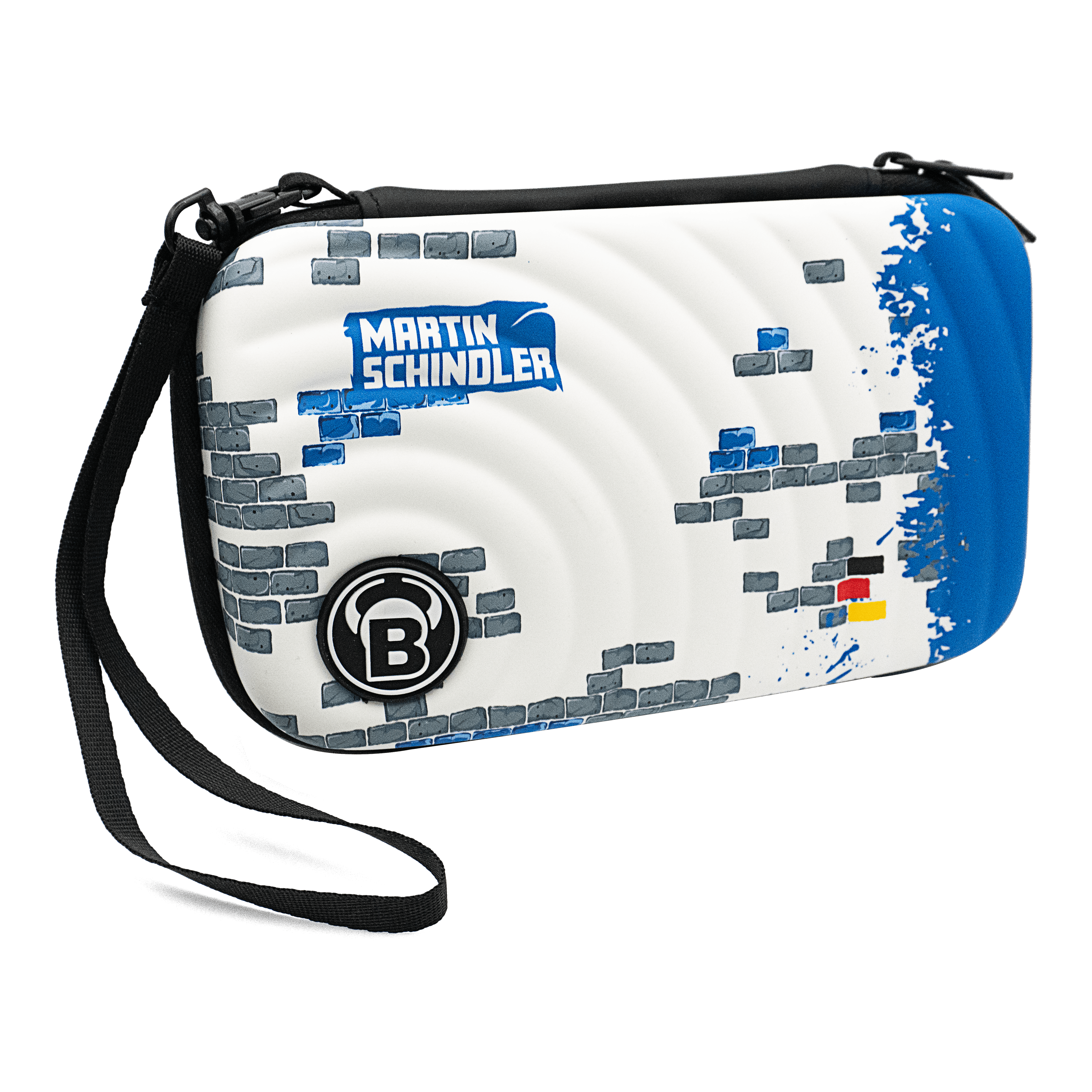 Bulls Orbis XL Martin Schindler dart case Dies ist das Bulls Orbis XL Martin Schindler Dartcase. Es ist weiß mit blauen und grauen Ziegelmotiven und trägt den Namen "Martin Schindler" sowie ein schwarzes Bulls-Logo.