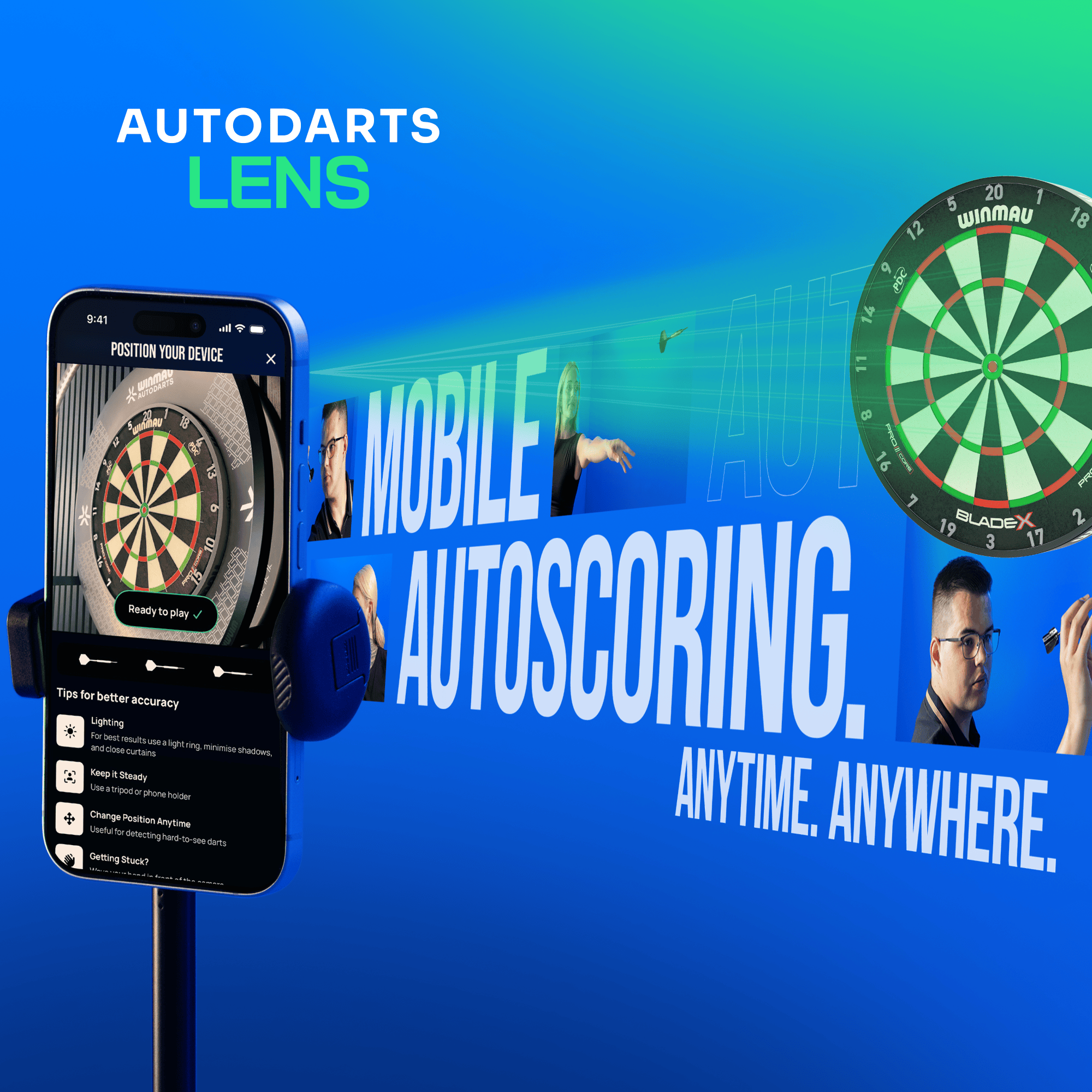 Winmau Autodarts Device Stand & 12 Months Membership Bundle Das Bild zeigt das Winmau Device Stand & 12 Monate Membership Bundle. Enthalten sind ein Gerätehalter und eine 12-monatige Mitgliedschaft.