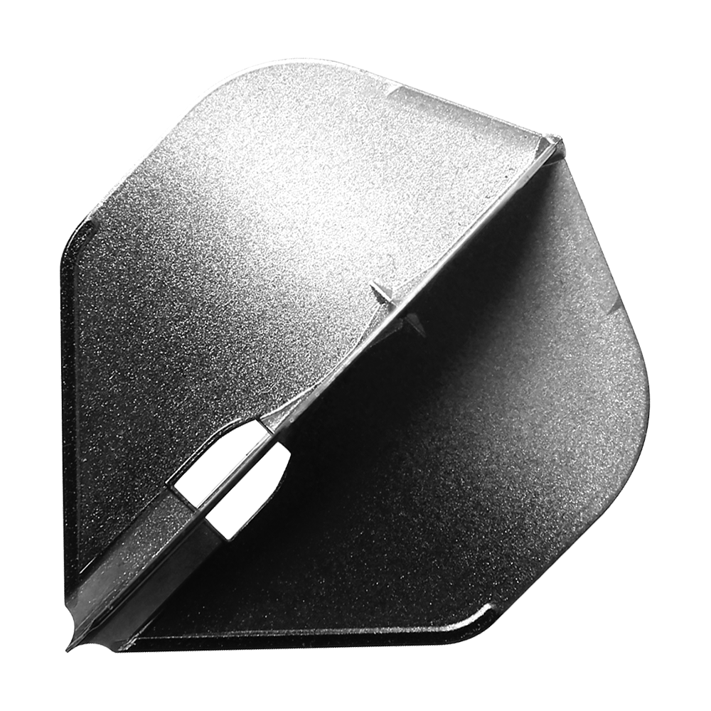 Dies ist ein silbernes Dartflight in L-Form mit einem zweifarbigen Design. Die Oberfläche sieht leicht glänzend und strukturiert aus.