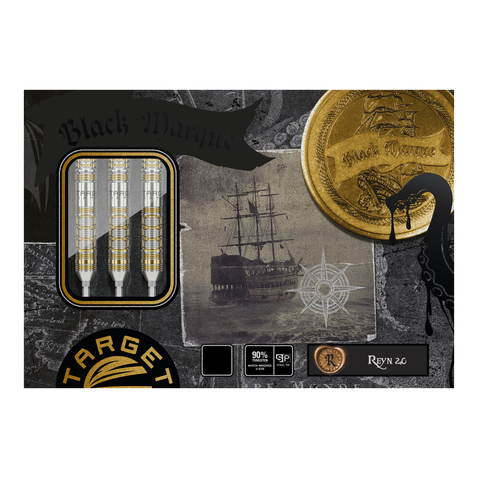 Die Abbildung zeigt die "Target Japan Black Marque Reyn GEN2 Steeldarts" in einer ansprechend gestalteten Verpackung. Auf der Verpackung sind drei Darts, ein Segelschiff und goldene Münzen abgebildet.