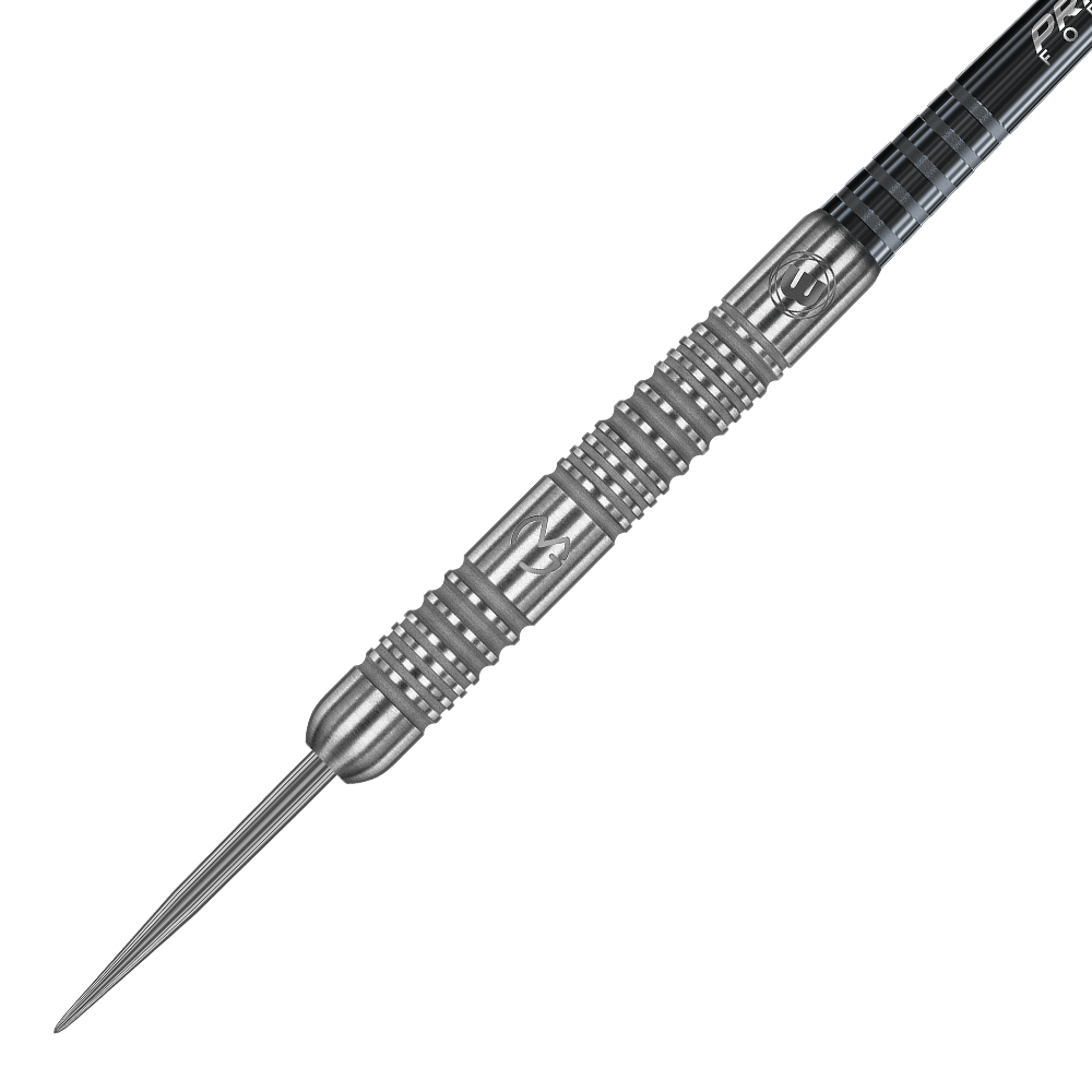 1443_Winmau_Michael_Van_Gerwen_MvG_Authentic_Steeldarts_24NnzFF9Z4x6hh Das Bild zeigt einen stilvollen Steeldart mit silberner Spitze und präzisen Griffmulden. Auf dem Dart ist das Logo von Michael Van Gerwen eingraviert.