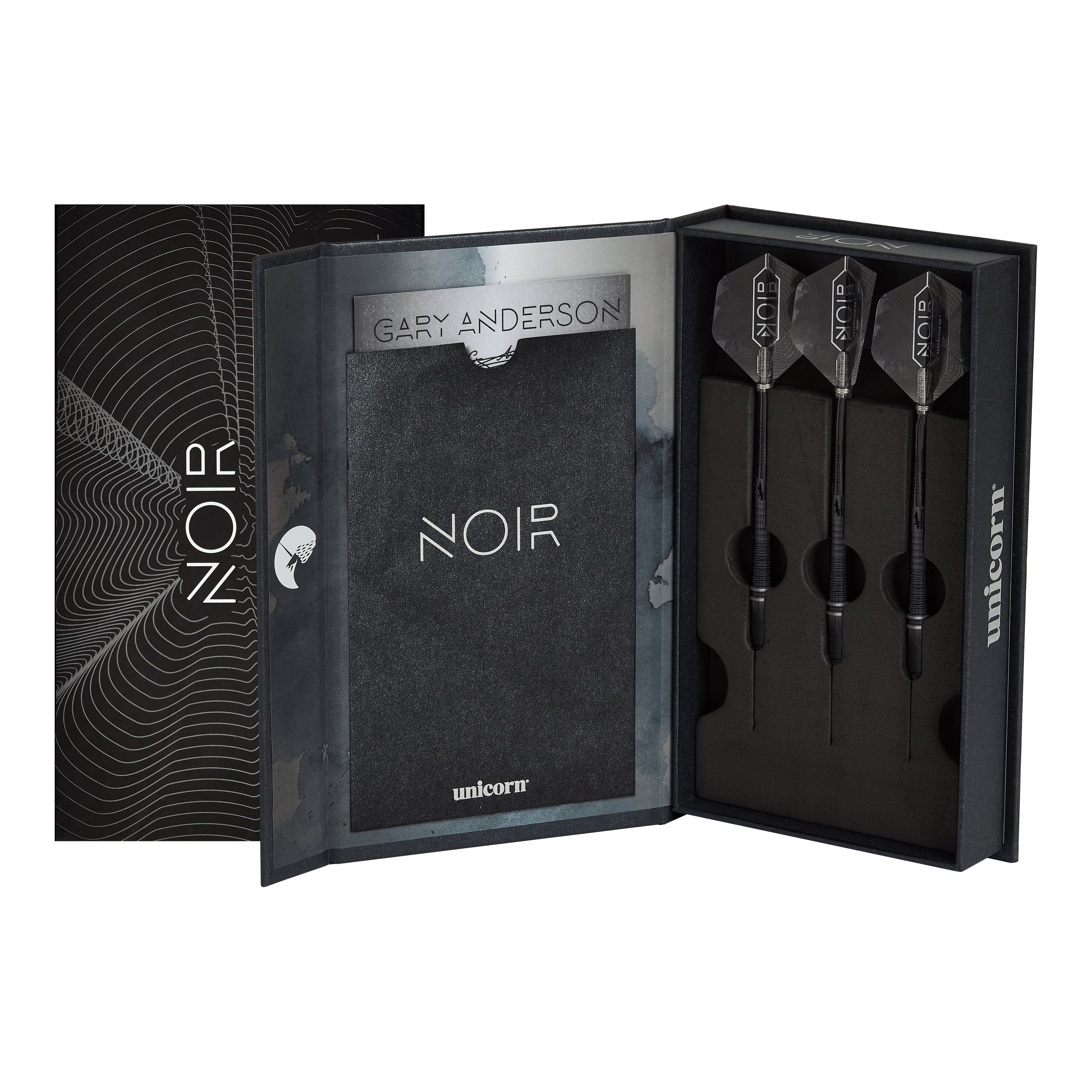 Unicorn World Champion Gary Anderson Noir Phase 6 Steeldarts Das Bild zeigt eine elegante schwarze Verpackung mit drei Steeldarts, die als "Unicorn World Champion Gary Anderson Noir Phase 6" bezeichnet werden. Die Darts und die Schachtel sind modern und hochwertig gestaltet.