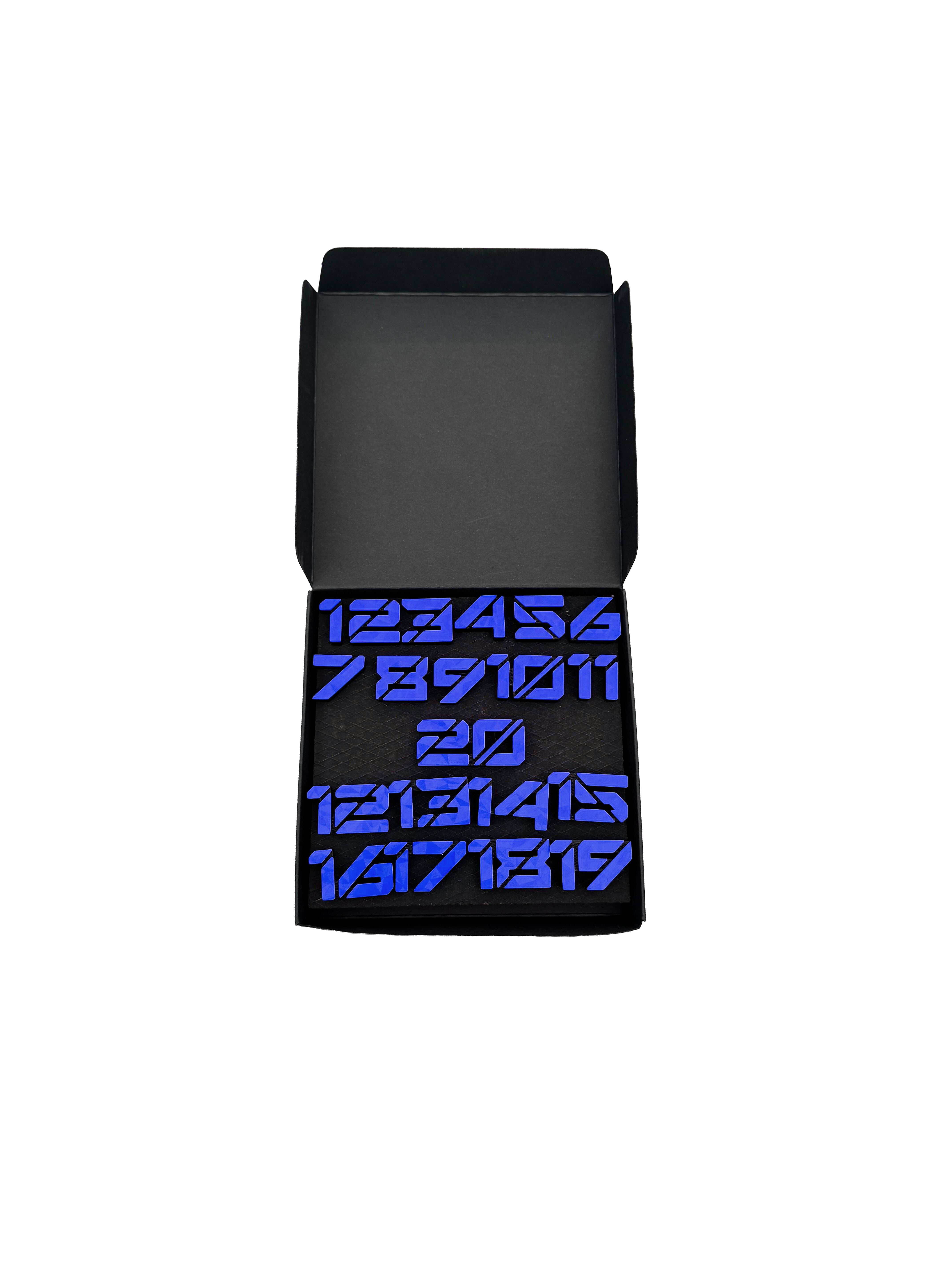 McDart Dartboard Number Rings / Number Ring Cyber Das Bild zeigt die Cyber Blau Box. Die Box hat eine blaue Gestaltung.