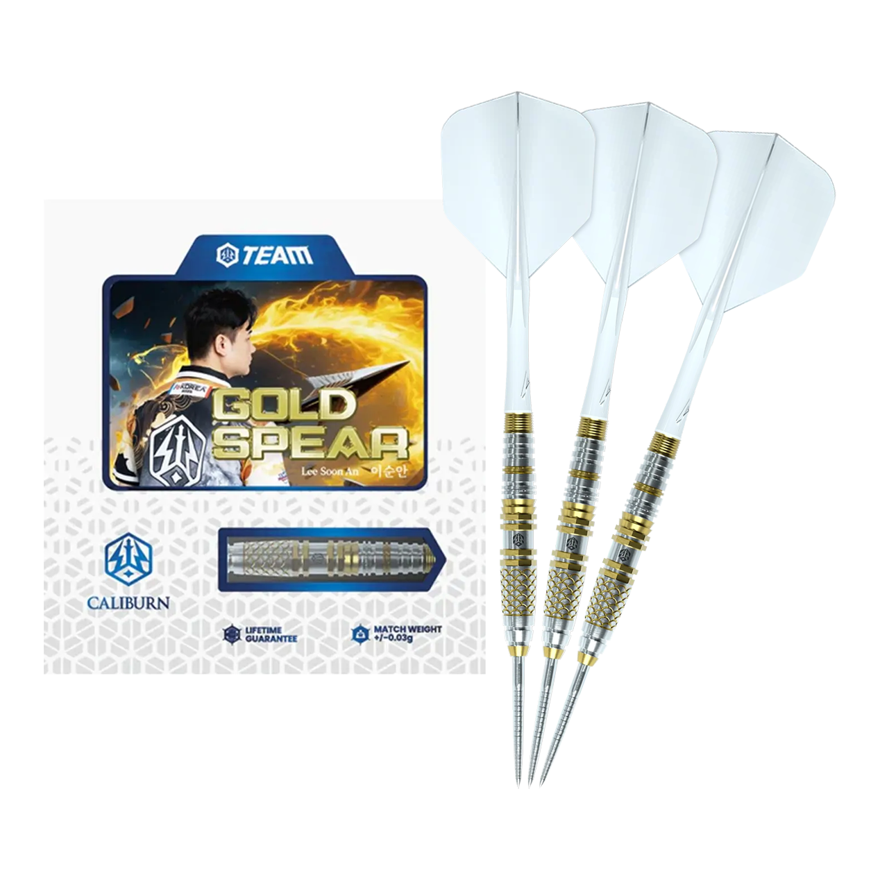 Hier sieht man die Caliburn Players Darts Lee Soon An Gold Spear Steeldarts mit 23 Gramm. Die Steeldarts sind für Präzision und Kontrolle beim Spiel entwickelt.