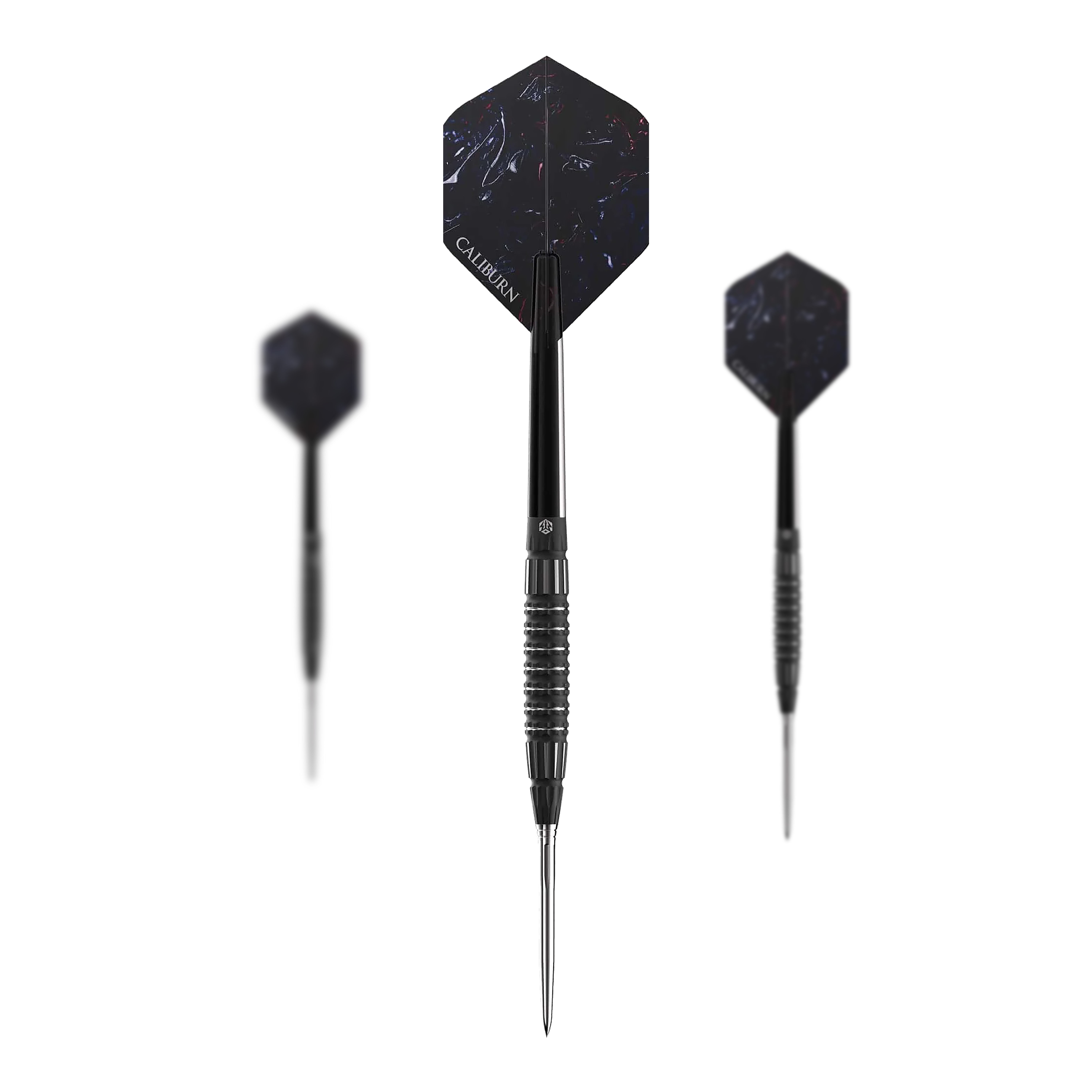 Caliburn Sword S3 steel darts - 23g Das Bild zeigt drei Steeldarts des Modells "Caliburn Sword S3" mit einem Gewicht von 23g. Die Darts haben ein schwarzes Design mit silbernen Spitzen und dunklen Flights.