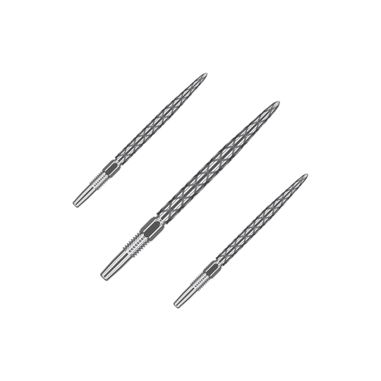 Target Swiss Diamond Pro Silver Points dart tips Auf dem Bild sind drei silberne Dartspitzen mit einem rautenförmigen Muster zu sehen. Sie liegen parallel nebeneinander auf einem grünen Hintergrund.