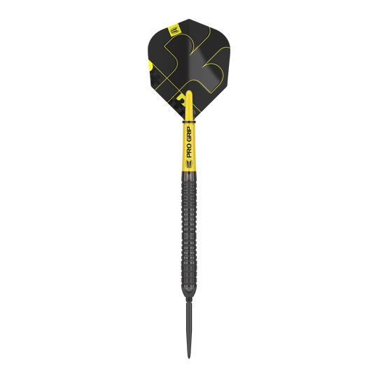 Auf dem Bild ist ein Target Bolide Void 04 Swiss Point Steeldart zu sehen. Der Dart ist schwarz mit gelben Akzenten gestaltet und hat eine gezackte Griffstruktur.