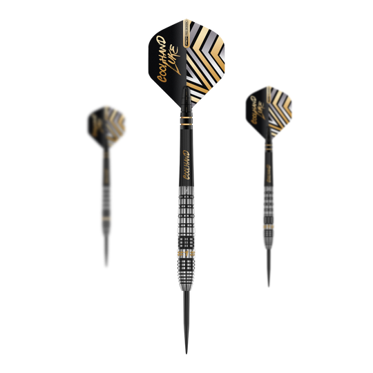 Das Bild zeigt drei Steeldarts mit dem Namen "Red Dragon Luke Humphries Prestige". Die Darts haben ein schwarzes und silbernes Design mit goldenen Akzenten und der Aufschrift "COOLHAND LUKE" auf den Flights.