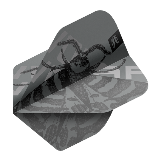 Das Bild zeigt die Target Pro Ultra Volar No2 Standard Flights in einem grauen Design mit einem Insektenmotiv. Es handelt sich um drei Sets von Flights für Darts.