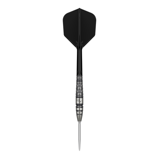 Target Japan Black Marque PW 2 SP steel darts Das Bild zeigt einen Target Japan Black Marque PW 2 SP Steeldart. Der Dartpfeil hat eine silberne Spitze und ein schwarzes Flight.