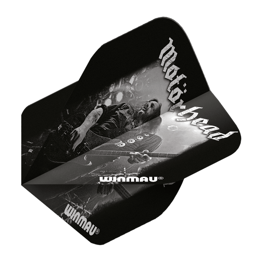 Das Bild zeigt ein Dartflight mit dem Motiv der Band Motörhead und dem Schriftzug "Winmau". Auf dem Flight ist ein Schwarz-Weiß-Bild von Lemmy, dem legendären Sänger von Motörhead, abgebildet.