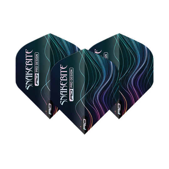 Red Dragon Hardcore Peter Wright Multi No2 Standard Flights Das Bild zeigt drei Dartflights des Produkts „Red Dragon Hardcore Peter Wright Multi No2 Standard Flights“. Sie sind dunkel mit farbigen, geschwungenen Linien und dem Schriftzug „Snakebite“ bedruckt.