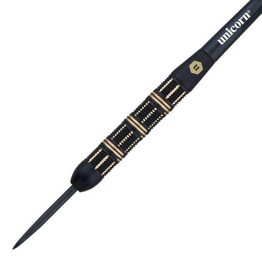 Unicorn Top Brass V3 Steeldarts - 21g Das Bild zeigt einen schwarzen Steeldartpfeil mit goldenen Akzenten und der Aufschrift „unicorn“. Es handelt sich um das Modell „Unicorn Top Brass V3 Steeldarts - 21g“.
