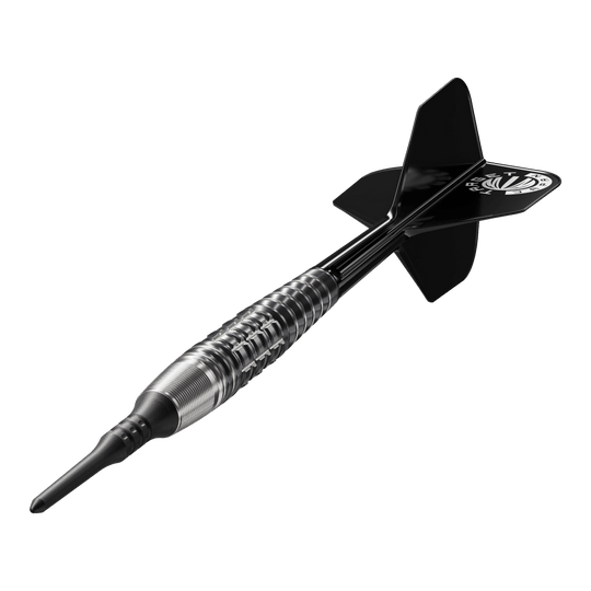 Target Japan Prime Series Harold Ching GEN1 Zenith MAX Soft Darts - 21g Das Bild zeigt einen Softdart aus der Serie "Target Japan Prime Series Harold Ching GEN1 Zenith MAX" mit einem Gewicht von 21g. Der Dart hat ein schwarz-silbernes Design mit schwarzen Flights.