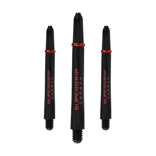 HR359_Harrows_Supergrip_Carbon_Shafts_Rot_47mm_1r6nxsmxQfR1hZ Das Bild zeigt drei schwarze Harrows Supergrip Carbon Shafts mit roten Akzenten. Auf den Schäften steht der Schriftzug „SUPERGRIP CARBON“ in roter Farbe.