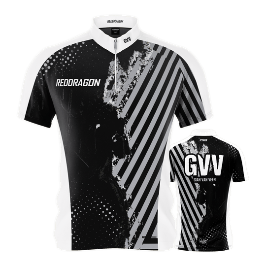 Red Dragon Gian Van Veen Limited Edition Dartshirt wird auf dem Foto gezeigt. Es ist ein speziell entworfenes Dartshirt als Sammlerstück.