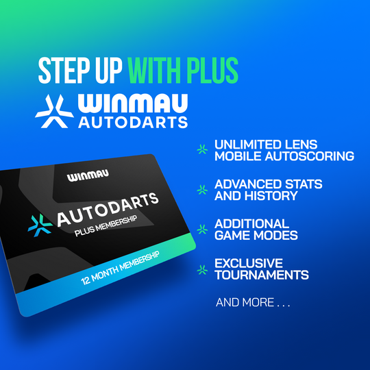 Winmau Autodarts Device Stand & 12 Months Membership Bundle Das Produktbild zeigt das Winmau Device Stand & 12 Monate Membership Bundle. Es kombiniert einen Dart-Geräteständer mit einem Mitgliedschaftspaket für zwölf Monate.