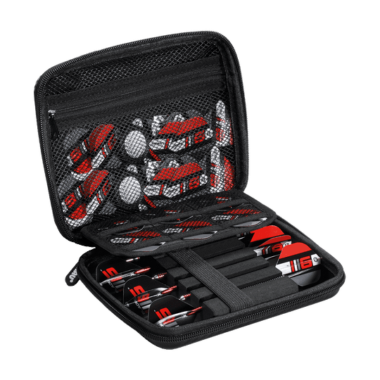 Das Bild zeigt das Produkt "Winmau Blade 6 XL Dartcase". Es ist ein aufklappbares Etui, das mehrere Darts und Zubehör ordentlich aufbewahrt.