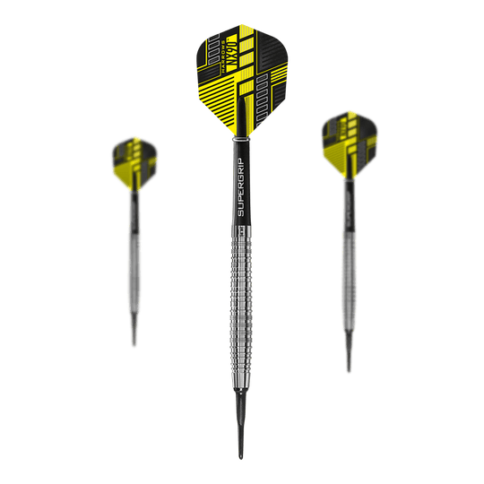 Harrows NX90 Softdarts Das Bild zeigt drei Harrows NX90 Softdarts mit schwarz-gelben Flights und silbernen Griffen. Die Dartpfeile haben eine moderne, auffällige Optik und sind auf grünem Hintergrund dargestellt.