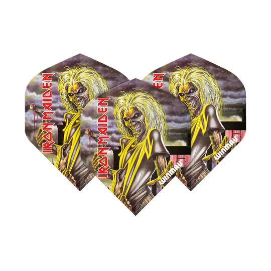 Das Bild zeigt drei Dartflights mit dem Iron Maiden "Killers" Albumcover und dem Text "IRON MAIDEN" in roter Schrift. Die Flights sind von der Marke Winmau und tragen den Namen "Rockstar Legends Iron Maiden Killers Standard Flights".