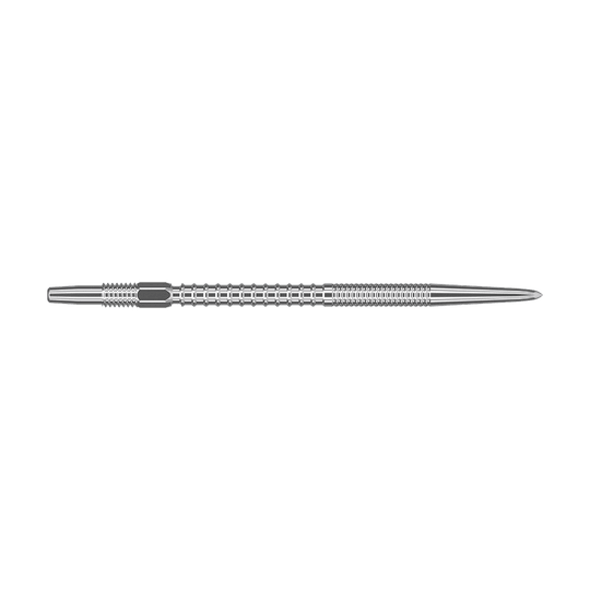 Das Bild zeigt eine silberne Dartspitze mit einem gerillten, strukturierten Design. Sie ist lang und schmal, mit einer spitzen Spitze am rechten Ende.