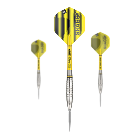 Target Scott Williams GEN1 Swiss Point steel darts Das Bild zeigt drei Target Scott Williams GEN1 Swiss Point Steeldarts mit gelb-schwarzen Flights. Die Darts haben silberne Spitzen und Griffe mit „Pro Grip“-Schäften.