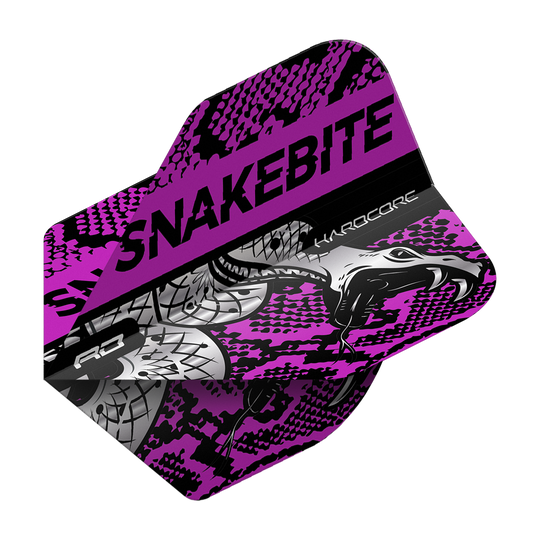 TF6566_Red_Dragon_Hardcore_Snakebite_Coiled_Snake_Purple_Standard_Flights_2 Das Bild zeigt ein Dart-Flight mit dem Namen "Red Dragon Hardcore Snakebite Coiled Snake Purple Standard Flights". Das Flight ist lila und schwarz gestaltet und zeigt ein Schlangenmuster sowie den Schriftzug "SNAKEBITE".