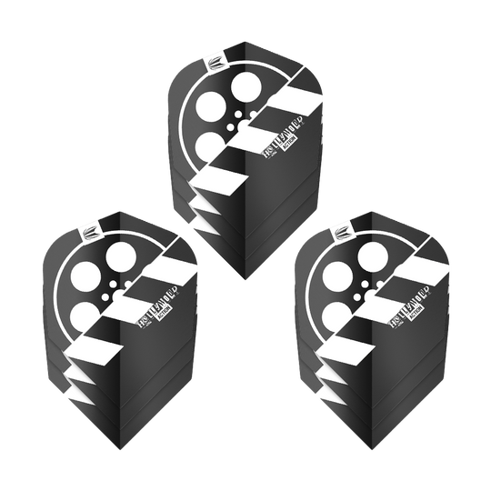 Target Pro Ultra Chris Dobey Hollywood Action No6 Flights - 3 Sets Das Bild zeigt drei Sets von schwarzen Dartflights mit einem Filmrollen-Design. Auf den Flights steht „HOLLYWOOD ACTION“ und sie gehören zum Produkt „Target Pro Ultra Chris Dobey Hollywood Action No6“.