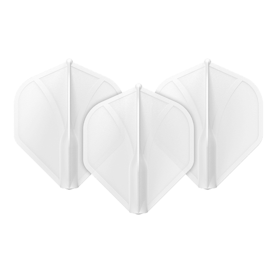 Auf dem Bild sind drei klare, weiße Dart-Flights zu sehen. Sie sind nebeneinander aufgestellt und haben eine klassische, rautenähnliche Form.