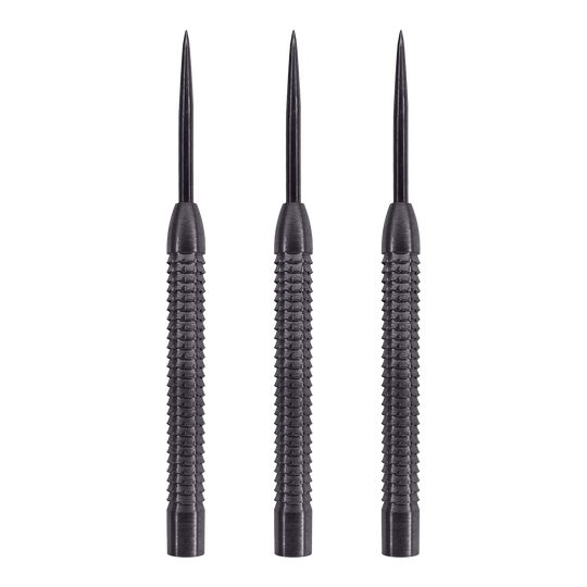 McDart Phantom steel dart barrels Das Bild zeigt drei McDart Phantom Steeldart-Barrels nebeneinander. Die Barrels sind schwarz und haben eine geriffelte Oberfläche für besseren Halt.