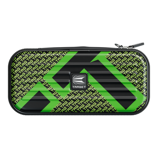 Das Bild zeigt ein Dartcase mit einem auffälligen grünen und schwarzen Design. In der Mitte befindet sich ein Logo mit der Aufschrift "TARGET".