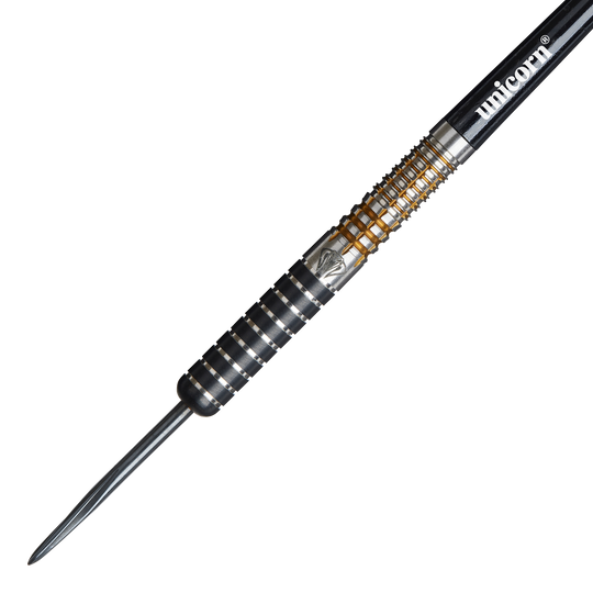 Das Bild zeigt einen Unicorn Maestro Jeffrey De Zwaan Phase 3 Steeldart. Der Dart hat ein silber-schwarzes Design mit goldenen Akzenten und der Aufschrift "unicorn" auf dem Schaft.