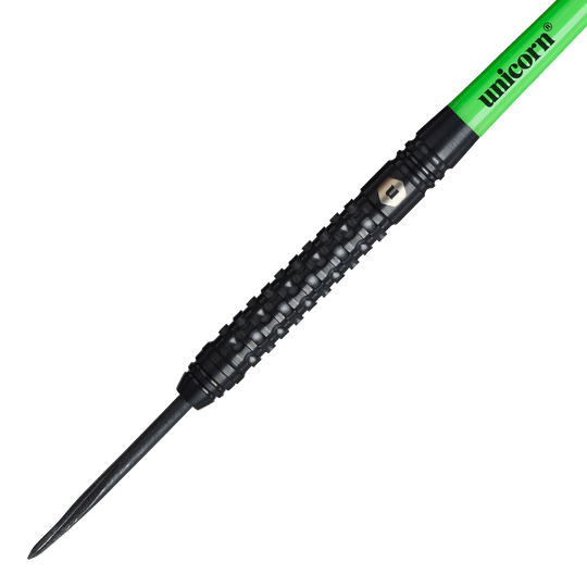 Unicorn Wraith steel darts Das Bild zeigt einen Unicorn Wraith Steeldart mit schwarzem, strukturiertem Griff. Der Schaft ist grün und trägt die Aufschrift "unicorn".
