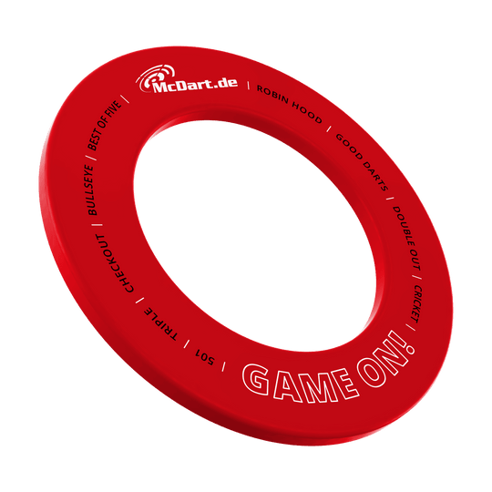 McDart Game On Surround Das Bild zeigt eine rote Dartboard-Umrandung. Es handelt sich um die McDart Game On Dartboard Surround 2025 in Rot.