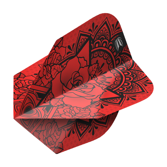 Das Bild zeigt die Target ProUltra Ink Red No6 Flights. Sie sind rot mit einem auffälligen schwarzen Blumen- und Mustermotiv gestaltet.