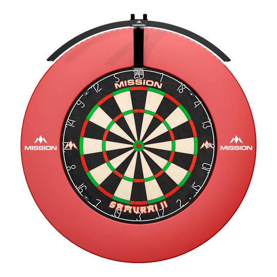 Mission Torus 100 Foldable LED Dartboard Lighting Das Bild zeigt ein rundes, beleuchtetes LED-Dartboard mit der Aufschrift "Mission Torus 100" und "Samurai II" in der Mitte. Das Dartboard ist von einem roten Schutzring mit dem Mission-Logo umgeben.