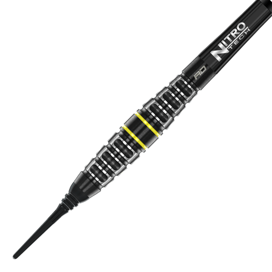 Red Dragon Astraeus Q4X Torpedo Soft Darts - 20g Auf dem Bild ist der Red Dragon Astraeus Q4X Torpedo Softdart mit 20g Gewicht zu sehen. Der Dart hat ein schwarzes Design mit silbernen und gelben Akzenten sowie der Aufschrift "Nitro Tech".