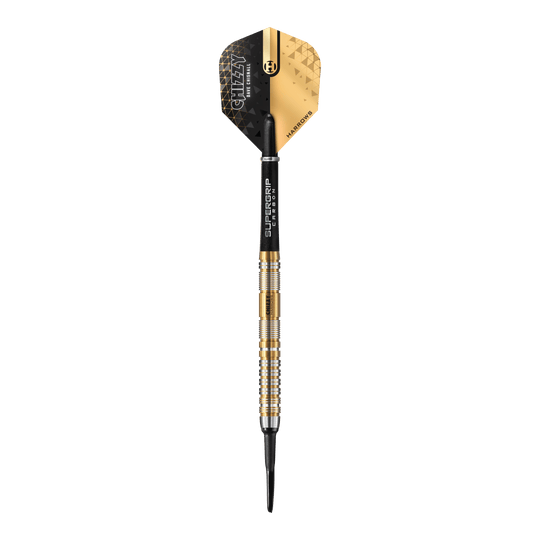 Harrow's Dave Chisnall Chizzy Series 2 soft darts Das Bild zeigt einen Harrows Dave Chisnall Chizzy Series 2 Softdart. Der Dart hat ein modernes schwarzes und goldenes Design mit silbernen und goldenen Ringen am Barrel.