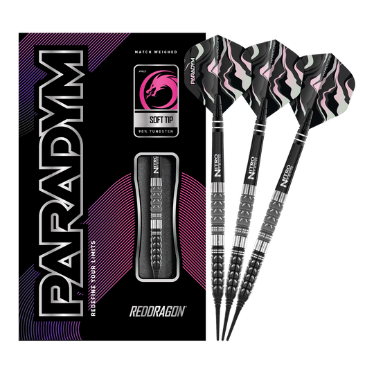 Red Dragon Paradym Tapered Soft Darts - 20g Das Bild zeigt die Red Dragon Paradym Tapered Softdarts mit einem Gewicht von 20g. Rechts sind drei stilvolle Softdarts zu sehen, links befindet sich die dazugehörige Verpackung.