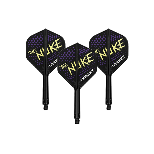 Auf dem Bild sind drei schwarze Dartflights mit dem Schriftzug „The Nuke“ in gelber Farbe zu sehen. Die Flights haben außerdem violette Punkte und den Markennamen „Target“ in weiß.