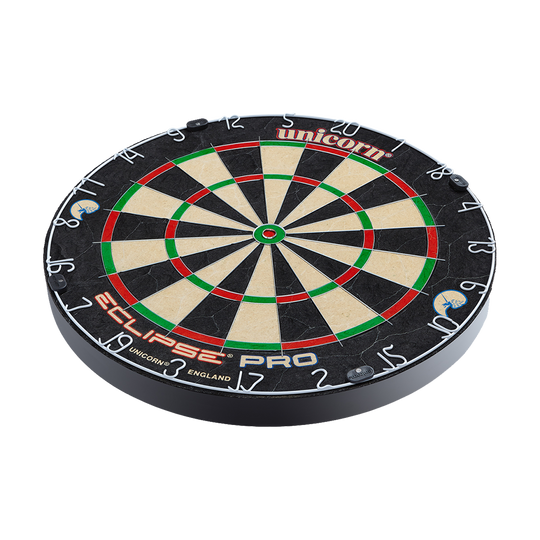 Unicorn Eclipse Pro Dartboard Dies ist ein Unicorn Eclipse Pro Dartboard. Die Dartscheibe hat ein klassisches, farbiges Design mit klar lesbaren Zahlen.