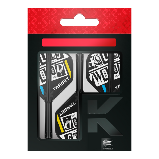 Das Bild zeigt eine Packung der "Target K-Flex Chris Dobey No2 Standard Flights". Die Flights sind schwarz-weiß mit gelben und blauen Akzenten gestaltet und befinden sich in einer schwarzen Verpackung mit rotem Aufhänger.