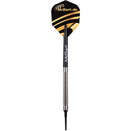 McDart Giga Grip 2 dart set Das Bild zeigt einen Dartpfeil aus dem McDart Giga Grip 2 Dartset. Der Pfeil hat ein silbernes Griffstück, einen schwarzen Schaft und eine schwarze Flights mit gelben Streifen und dem McDart.de-Logo.