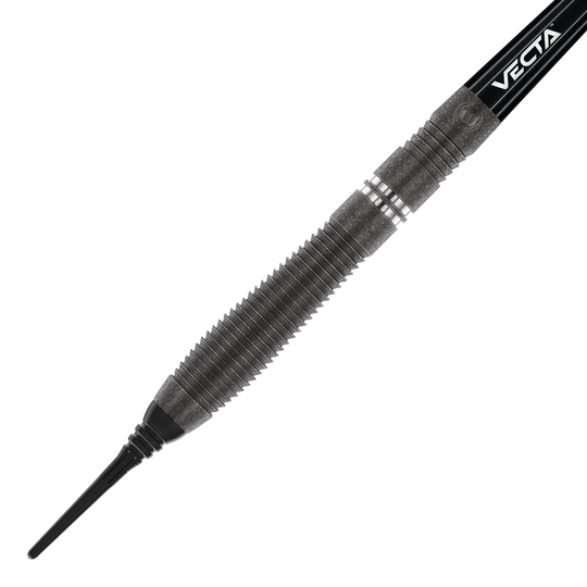 Das Bild zeigt einen Winmau Callisto 02 Softdart mit einem Gewicht von 20g. Der Dart hat ein schwarzes, geriffeltes Barrel und eine Spitze aus Kunststoff.